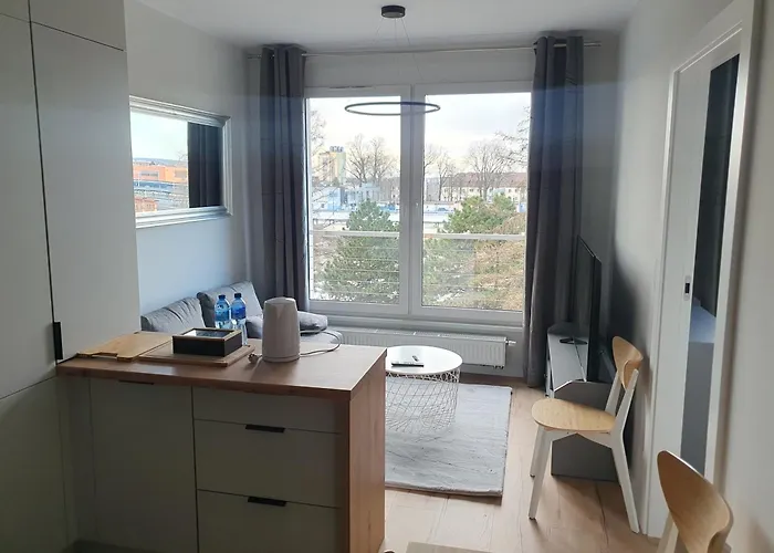 Lux Skarbowa 1a Free Parking